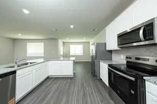 8125 Vanilla Orchid Dr, Houston, TX 77016 - Photo 9