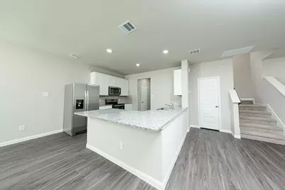 8125 Vanilla Orchid Drive, Houston, TX 77016 - Photo 5