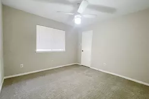 13 N Deerfoot Cir, The Woodlands, TX 77380 - Photo 17