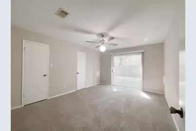 13 N Deerfoot Circle, The Woodlands, TX 77380 - Photo 11