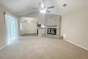 13 N Deerfoot Cir, The Woodlands, TX 77380 - Photo 7