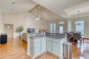 5710 Lori Ln, Beaumont, TX 77713 - Photo 17