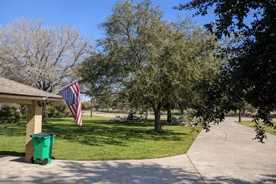 5315 Bayway Drive, Baytown, TX 77520 - Photo 43