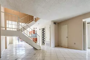 2200 Triway Ln, Houston, TX 77043 - Photo 7