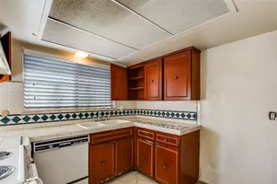 2200 Triway Ln, Houston, TX 77043 - Photo 11