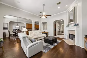 803 Woodcrest Dr, Friendswood, TX 77546 - Photo 9