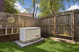 803 Woodcrest Dr, Friendswood, TX 77546 - Photo 35