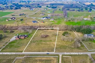 16310 Sun Valley Ln, Rosharon, TX 77583 - Photo 1