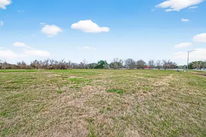 16310 Sun Valley Lane, Rosharon, TX 77583 - Photo 3