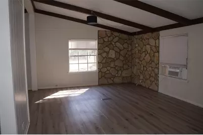 650 Thousand Oaks, Livingston, TX 77351 - Photo 3