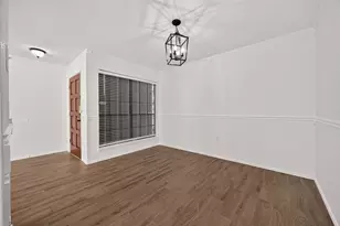 11410 Sunny Creek Dr, Houston, TX 77066 - Photo 3