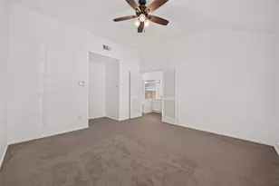 11410 Sunny Creek Dr, Houston, TX 77066 - Photo 15