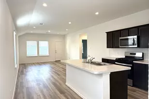 1111 Tempranillo Wy, Houston, TX 77090 - Photo 3