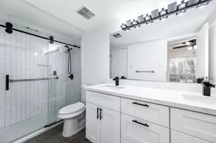 3900 Woodchase Dr Dr, Houston, TX 77042 - Photo 1