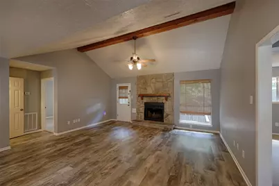147 Thunderbird Drive, Conroe, TX 77304 - Photo 5