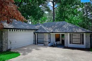 147 Thunderbird Dr, Conroe, TX 77304 - Photo 3
