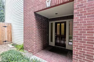 830 E Heights Hollow Ln, Houston, TX 77007 - Photo 3