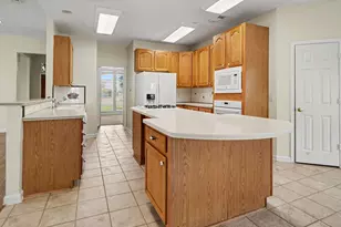 426 27th St, San Leon, TX 77539 - Photo 11