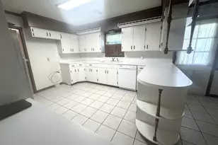 803 Merry Ln, Wharton, TX 77488 - Photo 9