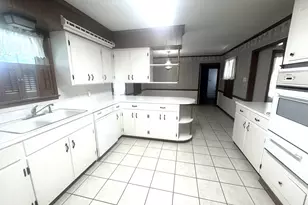 803 Merry Ln, Wharton, TX 77488 - Photo 11