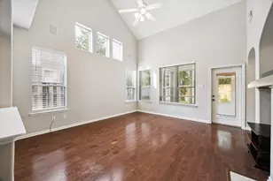 6 Douvaine Ct, The Woodlands, TX 77382 - Photo 9