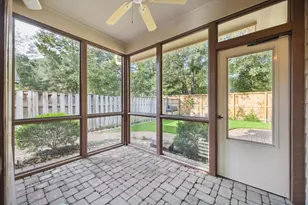 6 Douvaine Ct, The Woodlands, TX 77382 - Photo 21