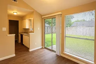 7310 Arista Dr, Houston, TX 77083 - Photo 3