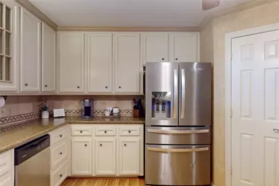 142 Sentinel Oaks, Pinehurst, TX 77362 - Photo 13