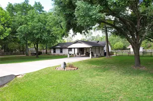 142 Sentinel Oaks, Pinehurst, TX 77362 - Photo 1