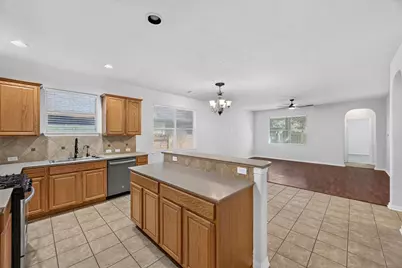 12806 Whistling Springs Drive, Humble, TX 77346 - Photo 7