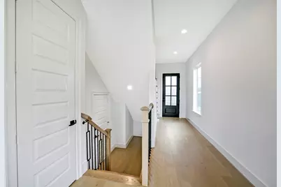 14007 Memorial Reserve Place, Houston, TX 77079 - Photo 9