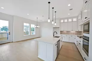 14007 Memorial Reserve Pl, Houston, TX 77079 - Photo 13