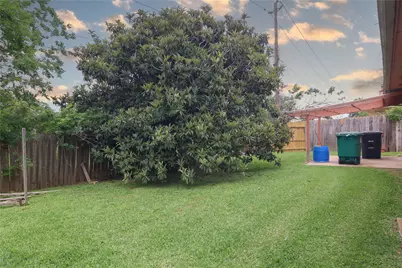 10802 Sashay Drive, Houston, TX 77099 - Photo 21