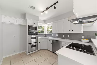 2002 Parkdale Drive, Houston, TX 77339 - Photo 7