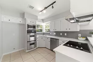 2002 Parkdale Dr, Houston, TX 77339 - Photo 7