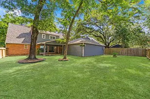 2002 Parkdale Dr, Houston, TX 77339 - Photo 33