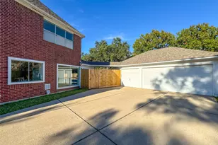 2210 Crossbrook Ct, League City, TX 77573 - Photo 43