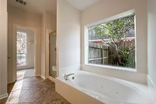 2210 Crossbrook Ct, League City, TX 77573 - Photo 25