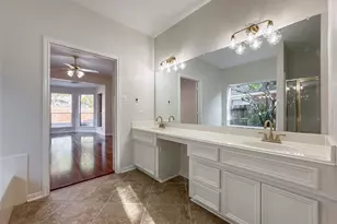 2210 Crossbrook Ct, League City, TX 77573 - Photo 27