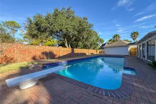 2210 Crossbrook Ct, League City, TX 77573 - Photo 49