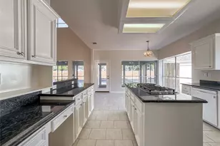 2210 Crossbrook Ct, League City, TX 77573 - Photo 15