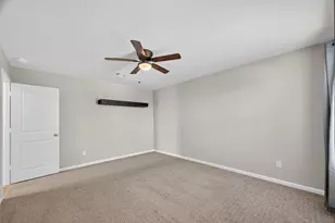 718 Harvest Bluff Dr, Rosharon, TX 77583 - Photo 19