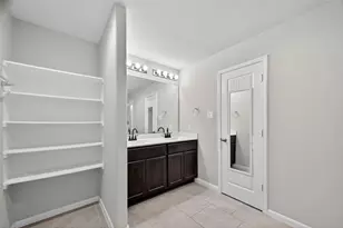 718 Harvest Bluff Dr, Rosharon, TX 77583 - Photo 21
