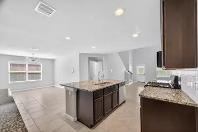 718 Harvest Bluff Drive, Rosharon, TX 77583 - Photo 9
