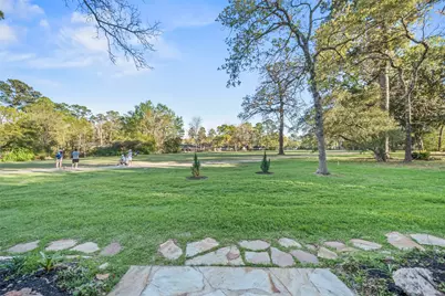 4 Thunderbird Drive, Conroe, TX 77304 - Photo 41