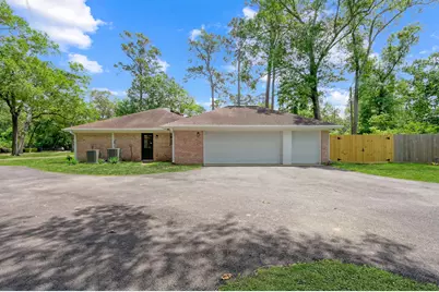 3 Briarwood Drive, Conroe, TX 77301 - Photo 5