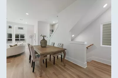 4709 Thornton Villas Lane, Houston, TX 77018 - Photo 15