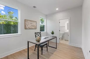 4709 Thornton Villas Ln, Houston, TX 77018 - Photo 7