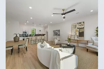 4709 Thornton Villas Lane, Houston, TX 77018 - Photo 13