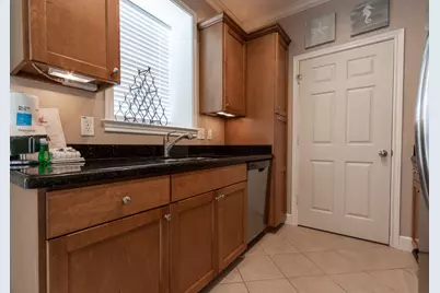 7000 Seawall Boulevard #813, Galveston, TX 77551 - Photo 7